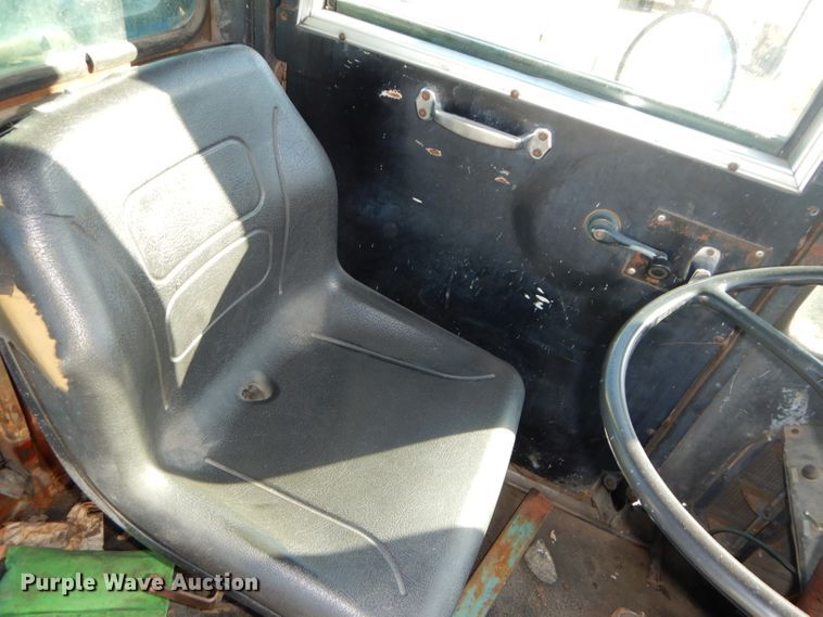 image for item DH4386 1990 Capacity yard truck