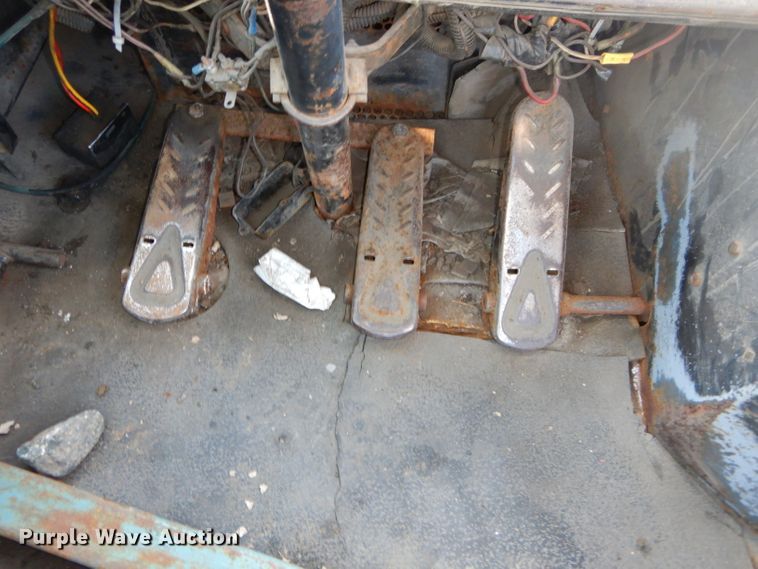 image for item DH4386 1990 Capacity yard truck