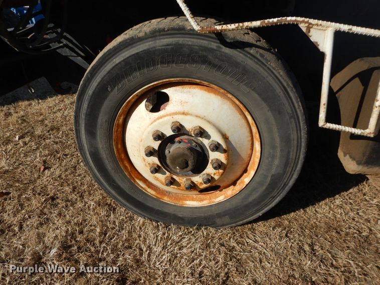 image for item DH4386 1990 Capacity yard truck