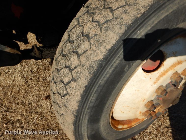 image for item DH4386 1990 Capacity yard truck