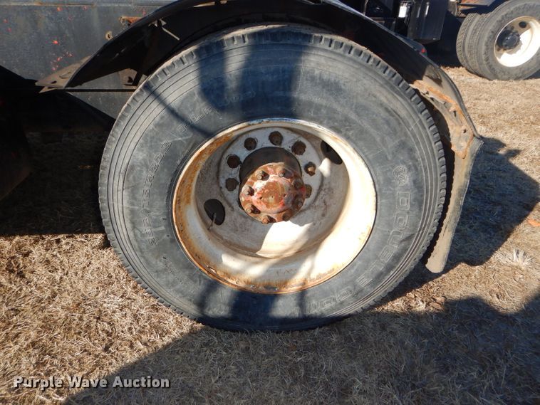 image for item DH4386 1990 Capacity yard truck