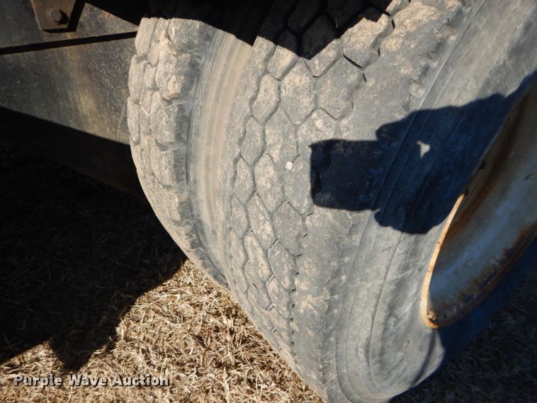 image for item DH4386 1990 Capacity yard truck