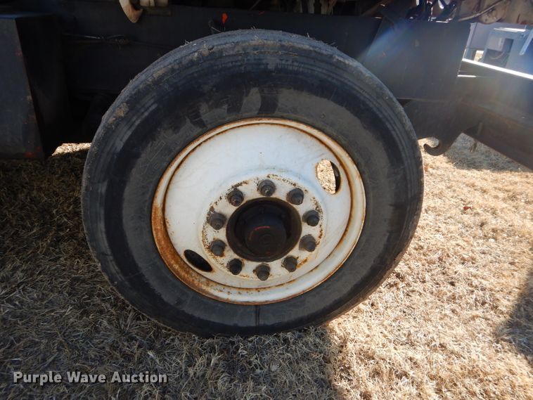 image for item DH4386 1990 Capacity yard truck