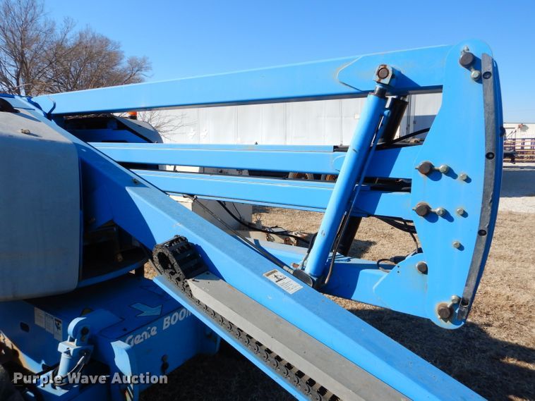 image for item DH4388 2000 Genie Z45/25 boom lift
