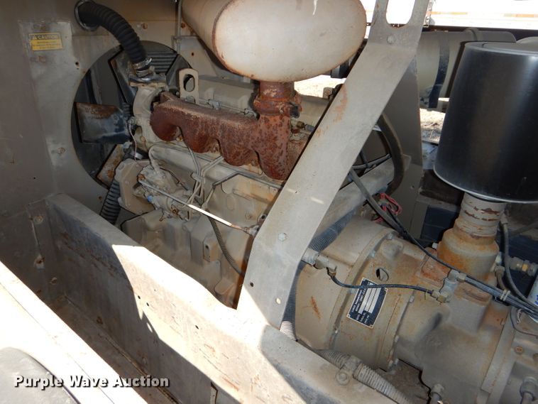 image for item DH4389 1995 Leroi 185DJF air compressor