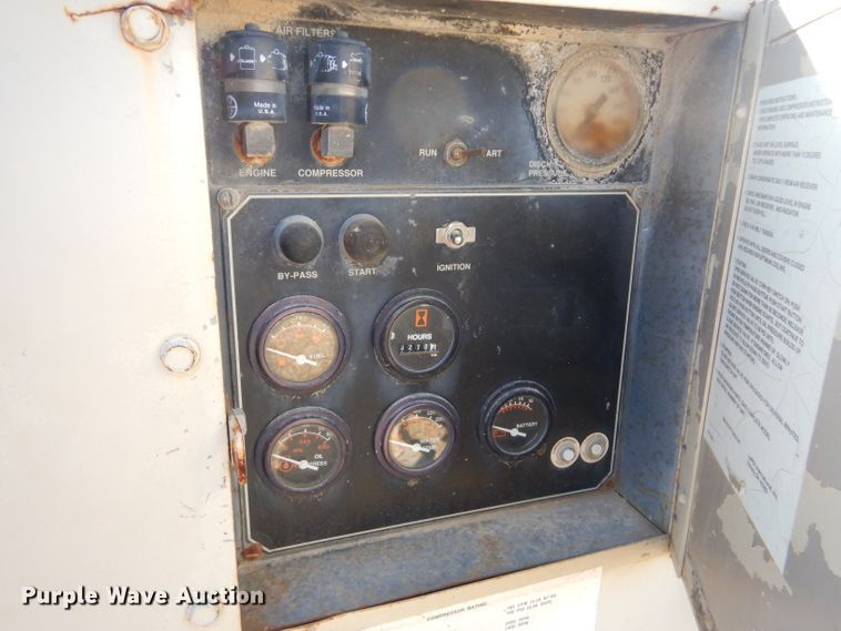 image for item DH4389 1995 Leroi 185DJF air compressor