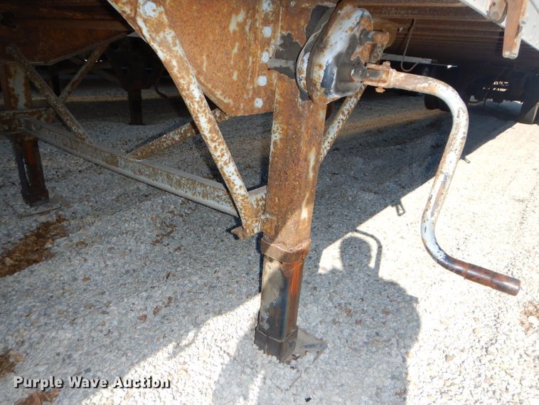 image for item DH4390 1999 Trailmobile dry van trailer