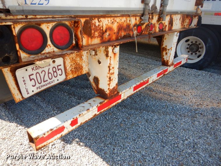 image for item DH4390 1999 Trailmobile dry van trailer