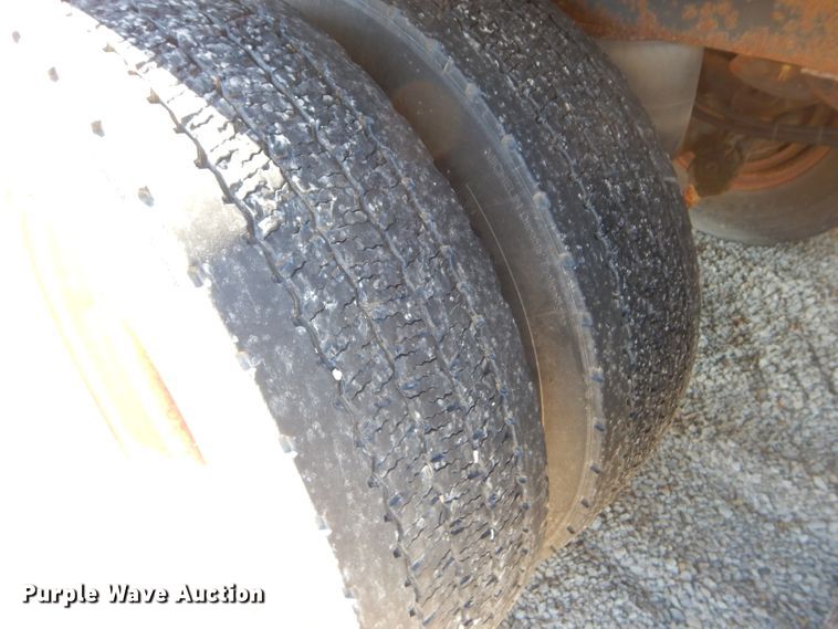 image for item DH4390 1999 Trailmobile dry van trailer