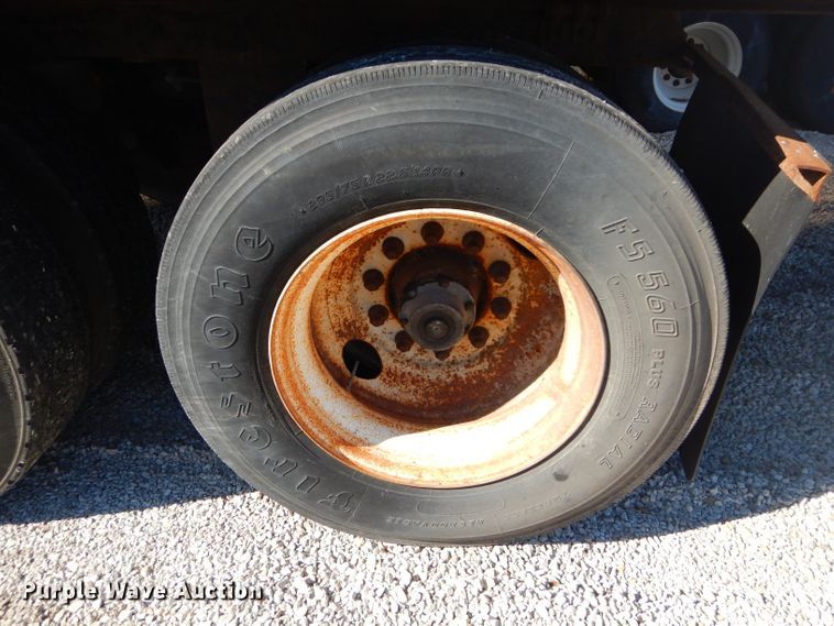 image for item DH4390 1999 Trailmobile dry van trailer