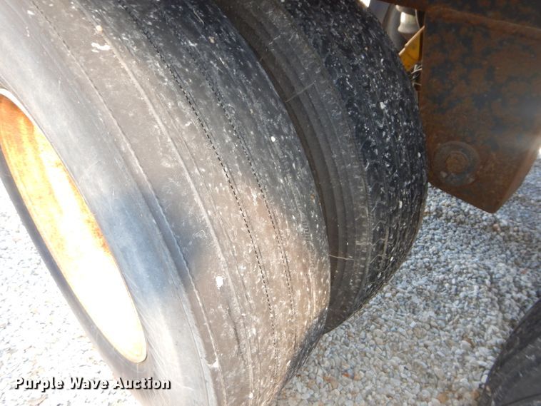 image for item DH4390 1999 Trailmobile dry van trailer