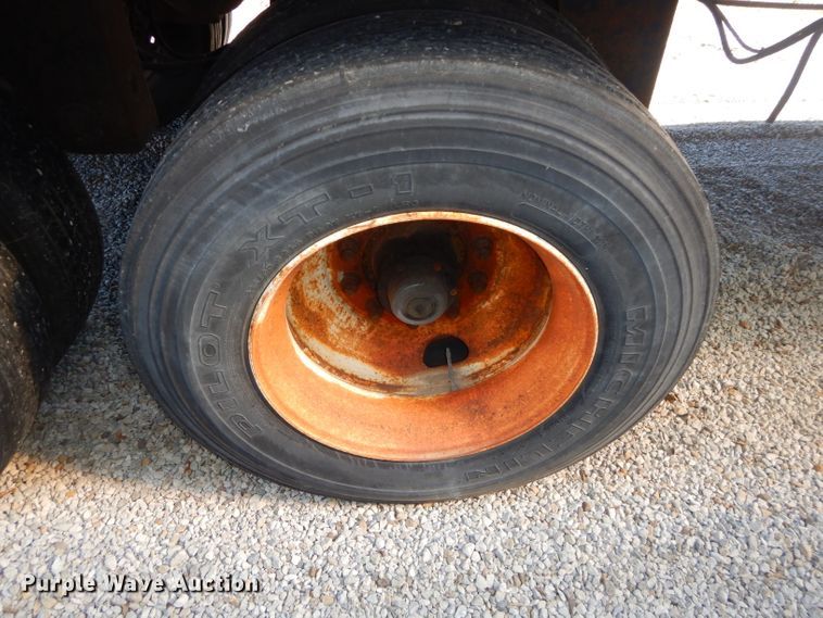 image for item DH4390 1999 Trailmobile dry van trailer