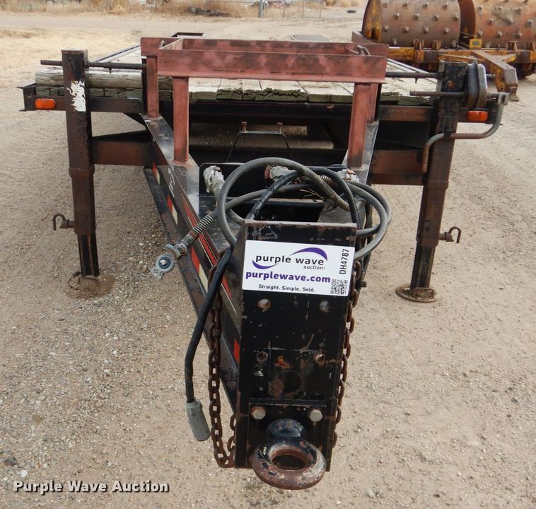 image for item DH4787 1999 Travalong equipment trailer