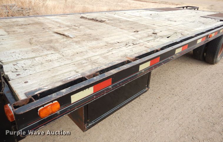 image for item DH4787 1999 Travalong equipment trailer