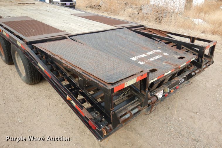 image for item DH4787 1999 Travalong equipment trailer