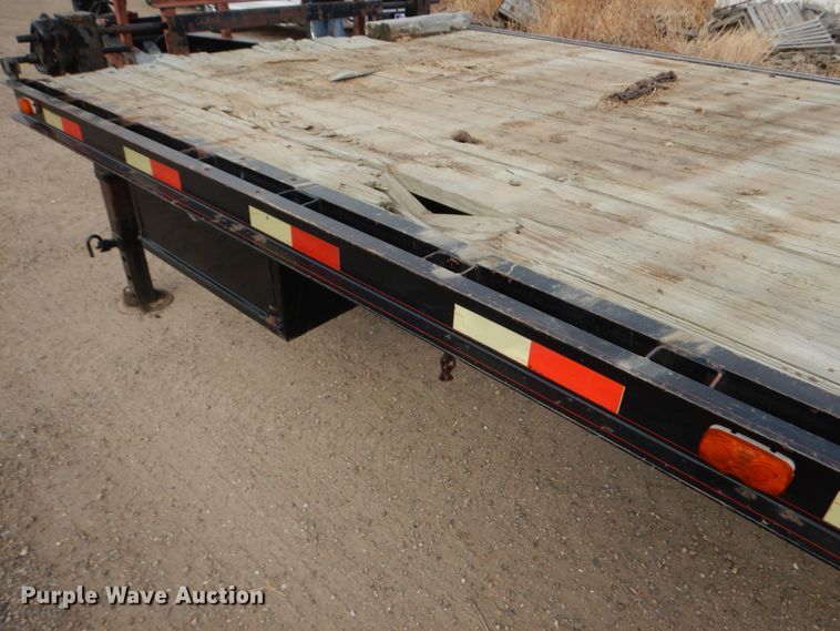 image for item DH4787 1999 Travalong equipment trailer