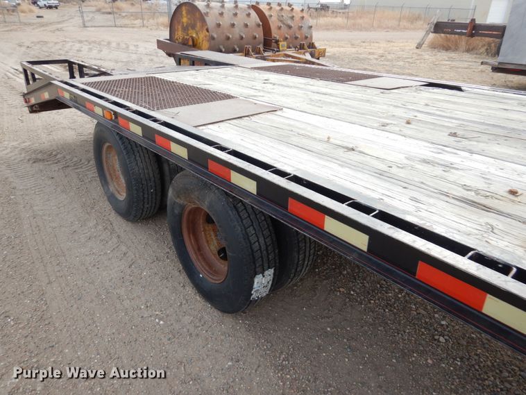 image for item DH4787 1999 Travalong equipment trailer