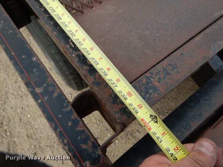 image for item DH4787 1999 Travalong equipment trailer