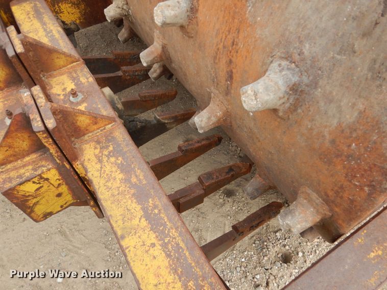 image for item DH4789 F.W. McCoy Co sheepsfoot double drum roller