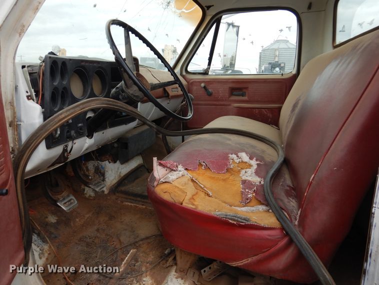 image for item DH4795 1977 Chevrolet C65 fuel truck