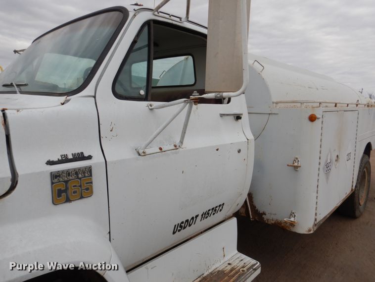 image for item DH4795 1977 Chevrolet C65 fuel truck