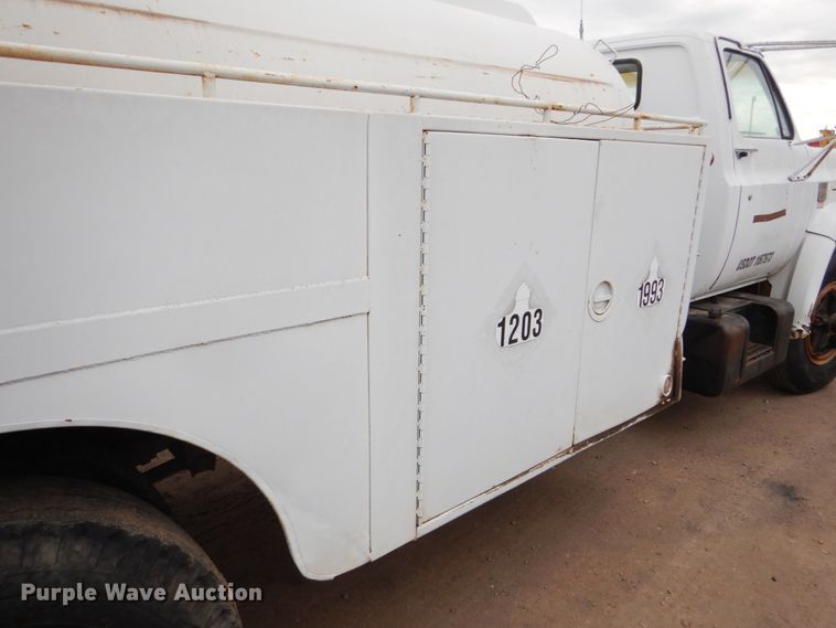 image for item DH4795 1977 Chevrolet C65 fuel truck
