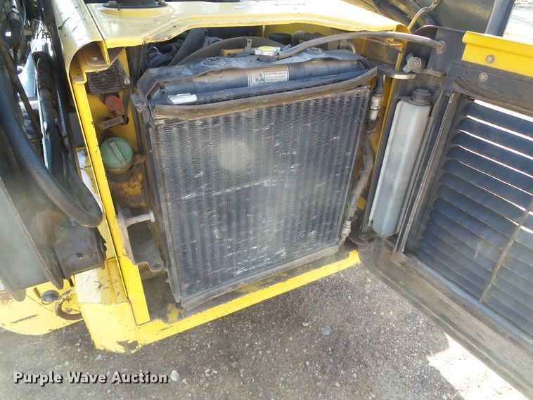 image for item DH4808 2007 New Holland C185 skid steer