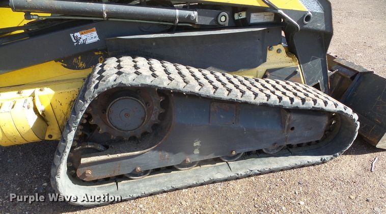 image for item DH4808 2007 New Holland C185 skid steer