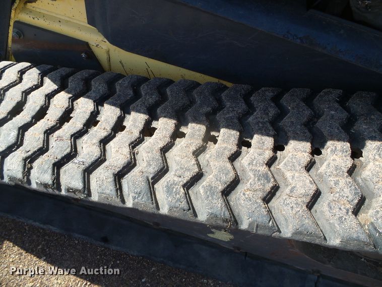 image for item DH4808 2007 New Holland C185 skid steer