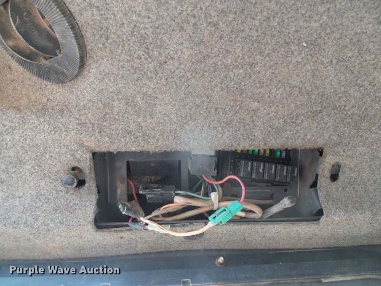 image for item DH4808 2007 New Holland C185 skid steer