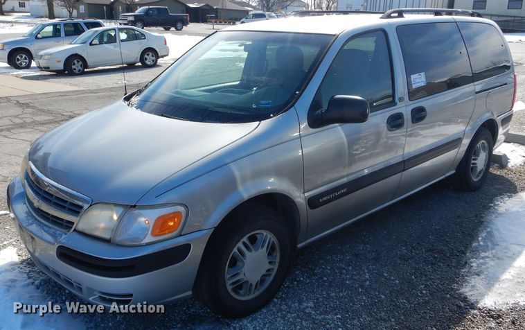 image for item DH6420 2004 Chevrolet Venture LS van