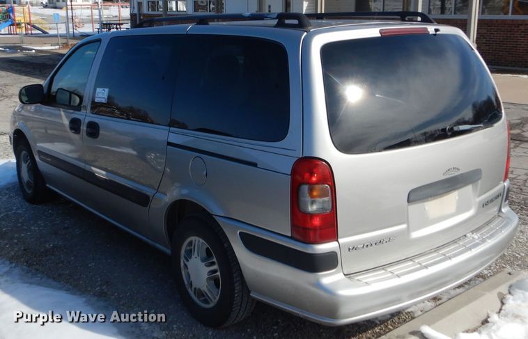 image for item DH6420 2004 Chevrolet Venture LS van