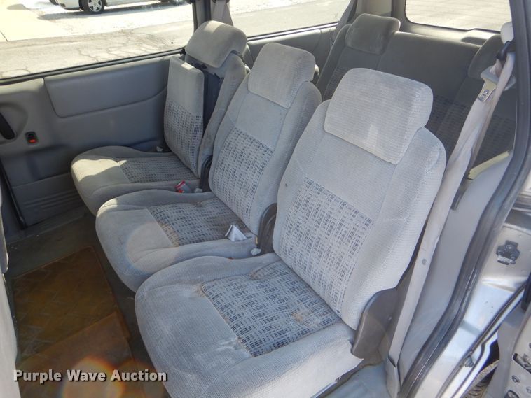 image for item DH6420 2004 Chevrolet Venture LS van