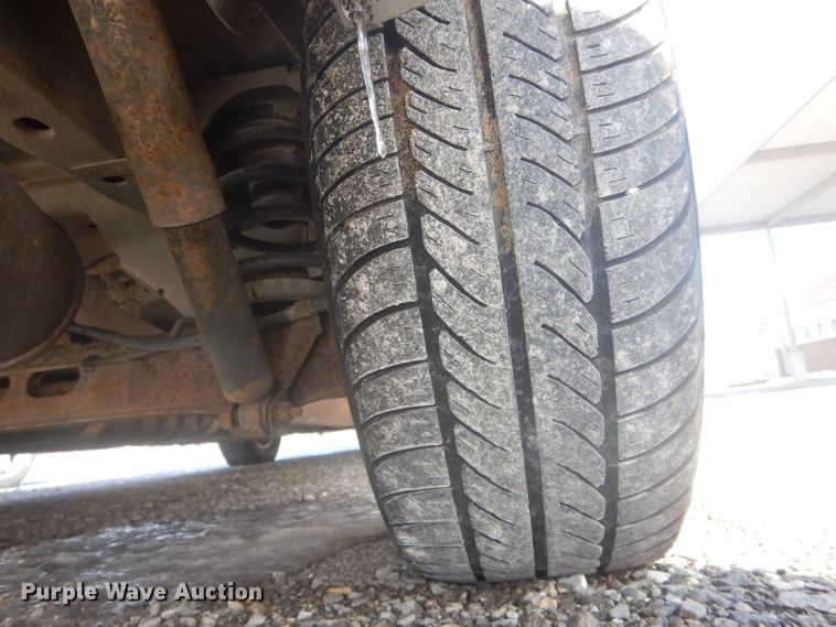 image for item DH6420 2004 Chevrolet Venture LS van