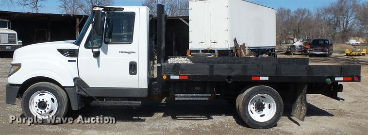image for item DH7840 2012 International TerraStar flatbed truck