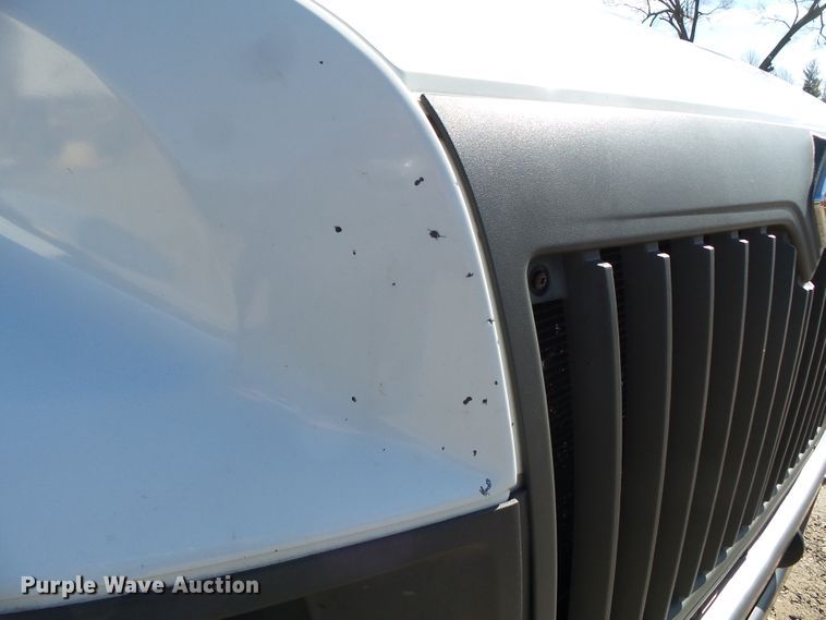 image for item DH7840 2012 International TerraStar flatbed truck