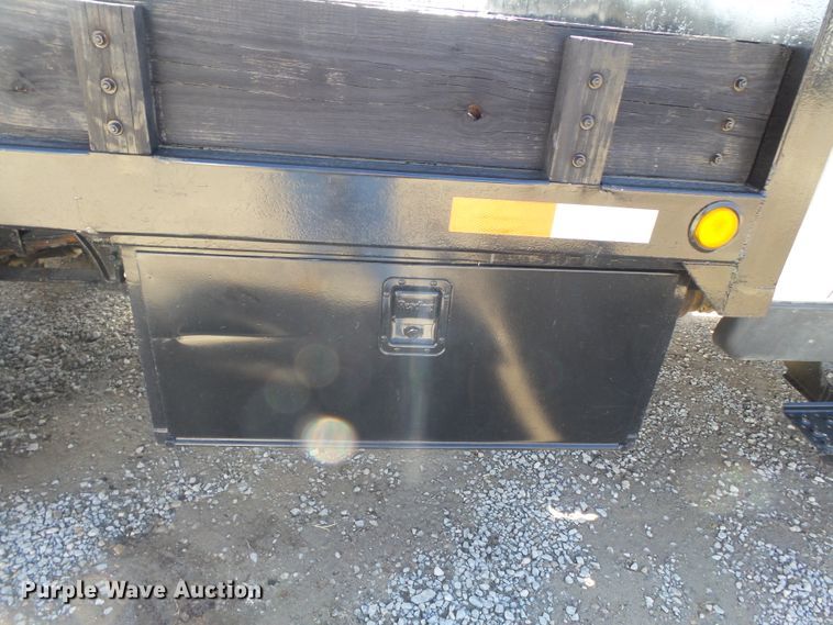 image for item DH7840 2012 International TerraStar flatbed truck