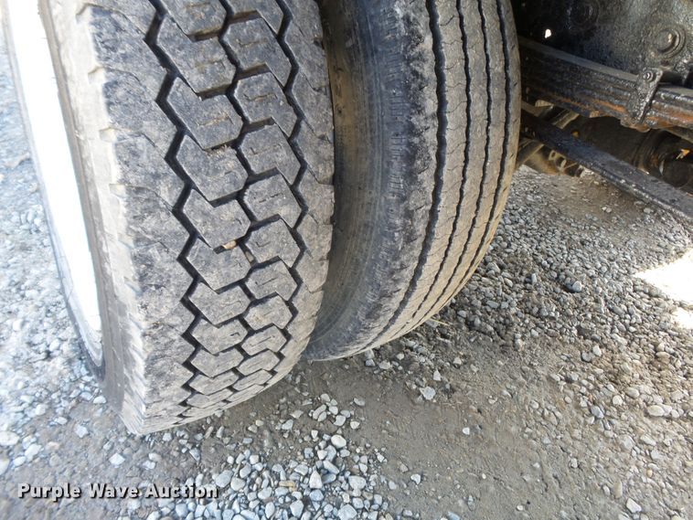 image for item DH7840 2012 International TerraStar flatbed truck