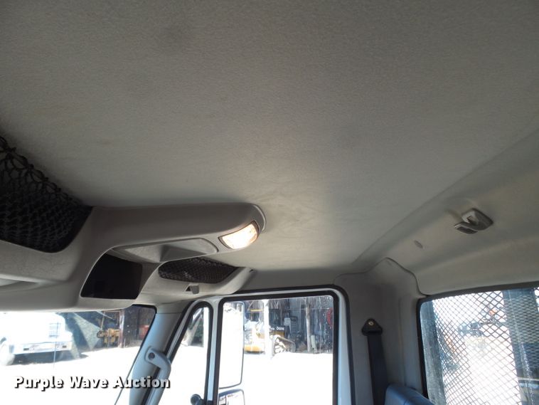 image for item DH7840 2012 International TerraStar flatbed truck