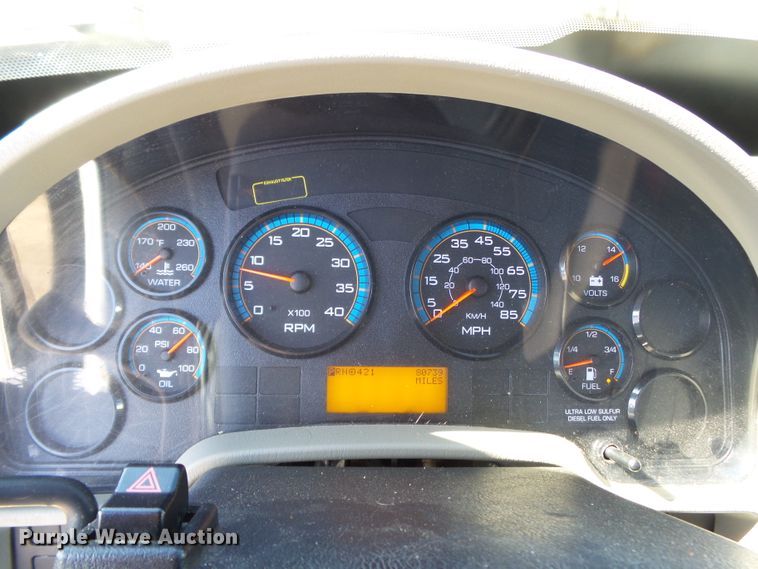 image for item DH7840 2012 International TerraStar flatbed truck