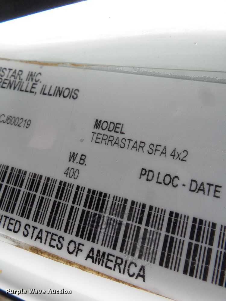 image for item DH7840 2012 International TerraStar flatbed truck