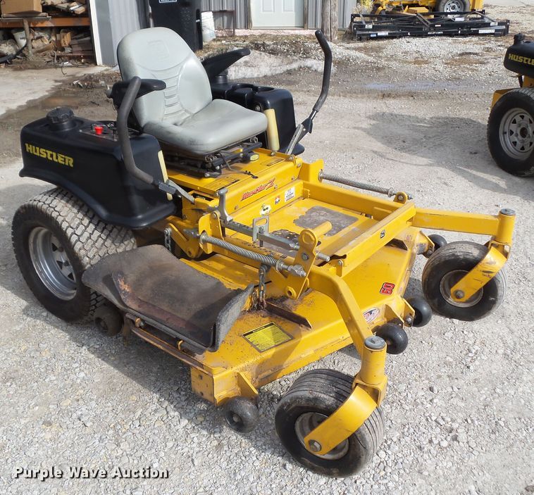 image for item EM9918 2007 Hustler Hustler Z 927772B ZTR lawn mower