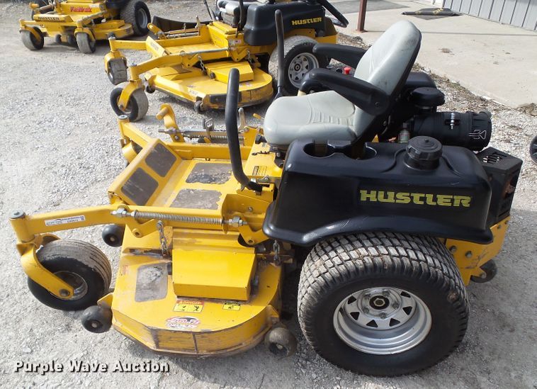 image for item EM9918 2007 Hustler Hustler Z 927772B ZTR lawn mower
