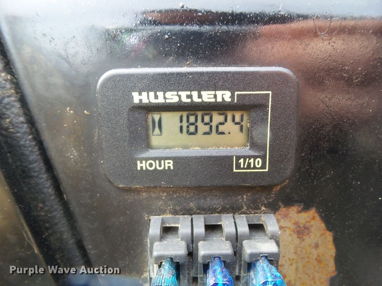 image for item EM9918 2007 Hustler Hustler Z 927772B ZTR lawn mower