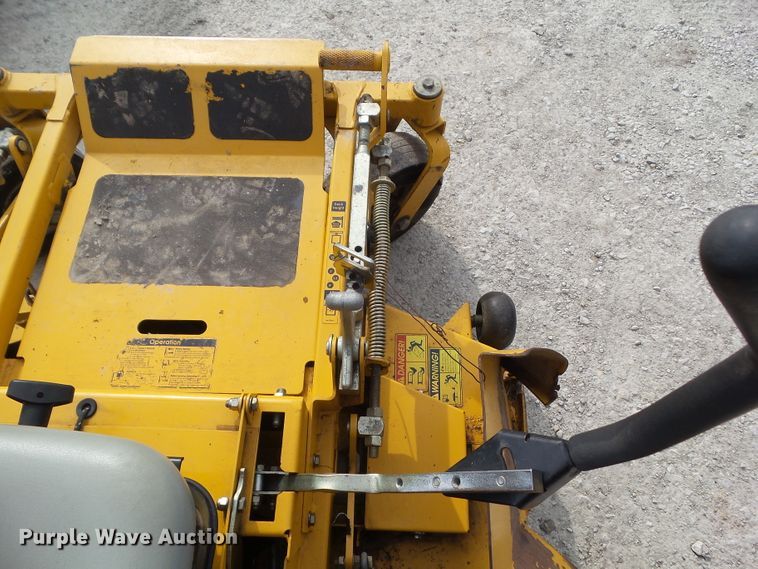 image for item EM9919 2006 Hustler Mini Z 927236 ZTR lawn mower