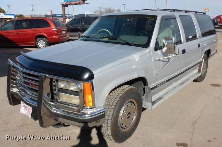 image for item ER9940 1993 GMC Suburban 2500 SUV