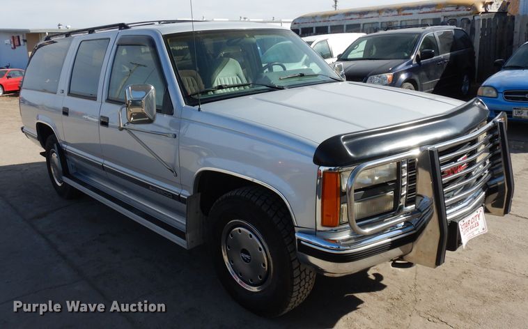 image for item ER9940 1993 GMC Suburban 2500 SUV