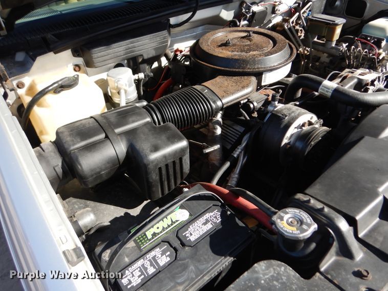 image for item ER9940 1993 GMC Suburban 2500 SUV