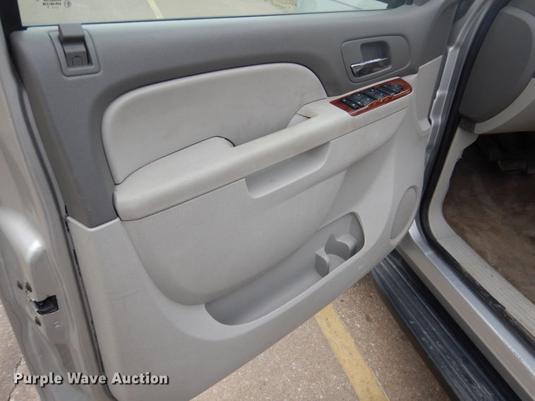 image for item ES9518 2011 Chevrolet Tahoe LT SUV