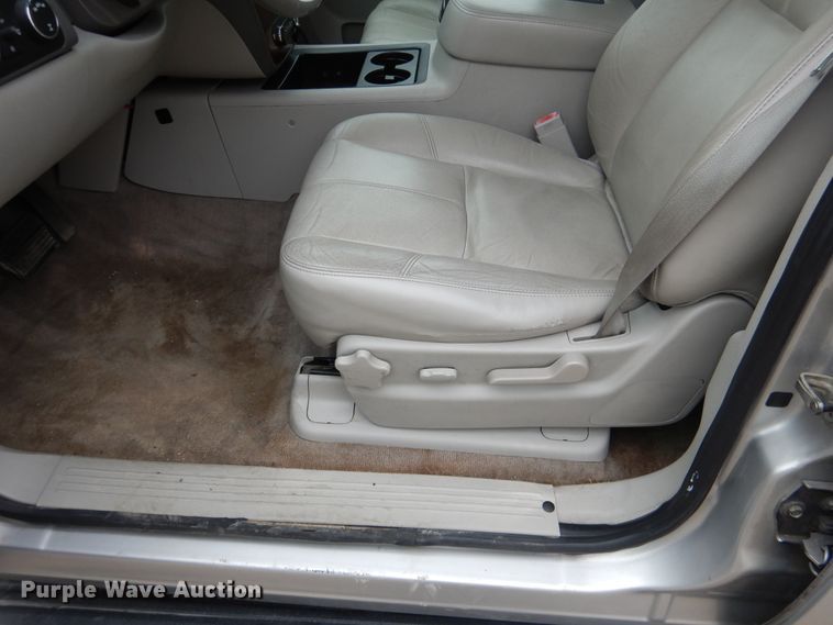 image for item ES9518 2011 Chevrolet Tahoe LT SUV